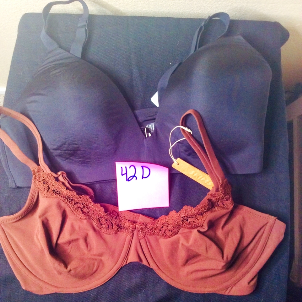 SKIMS PLUS SIZE Bundle Bras 42 D